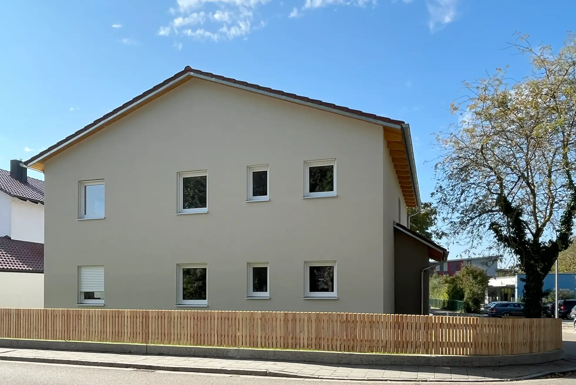 Zweifamilienhaus mit Doppelgarage