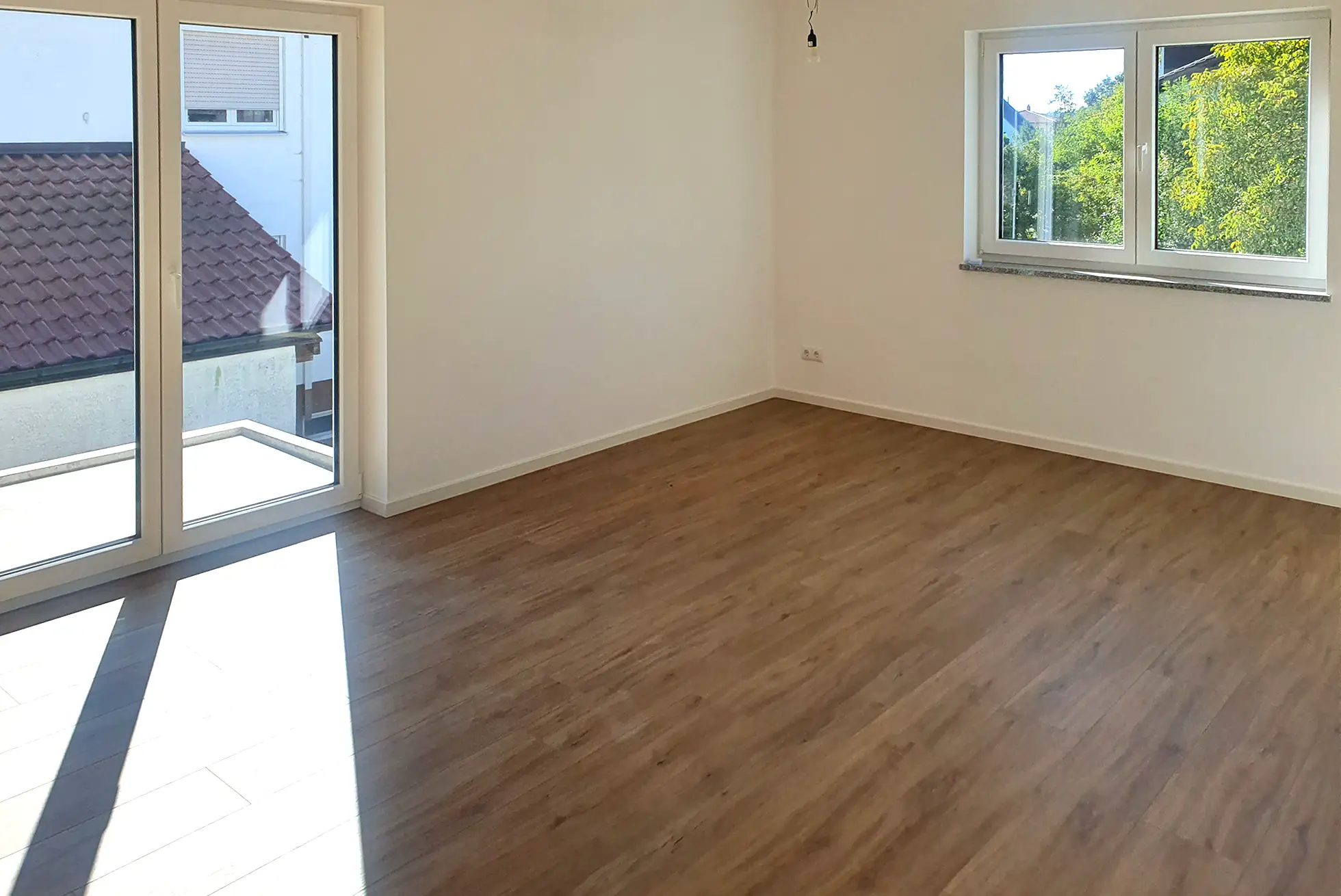 Zweifamilienhaus mit Doppelgarage