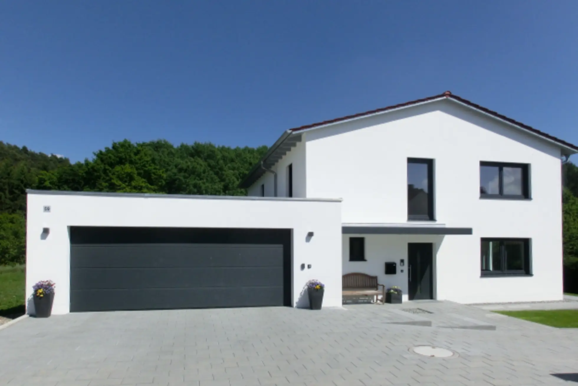 Einfamilienhaus mit Doppelgarage