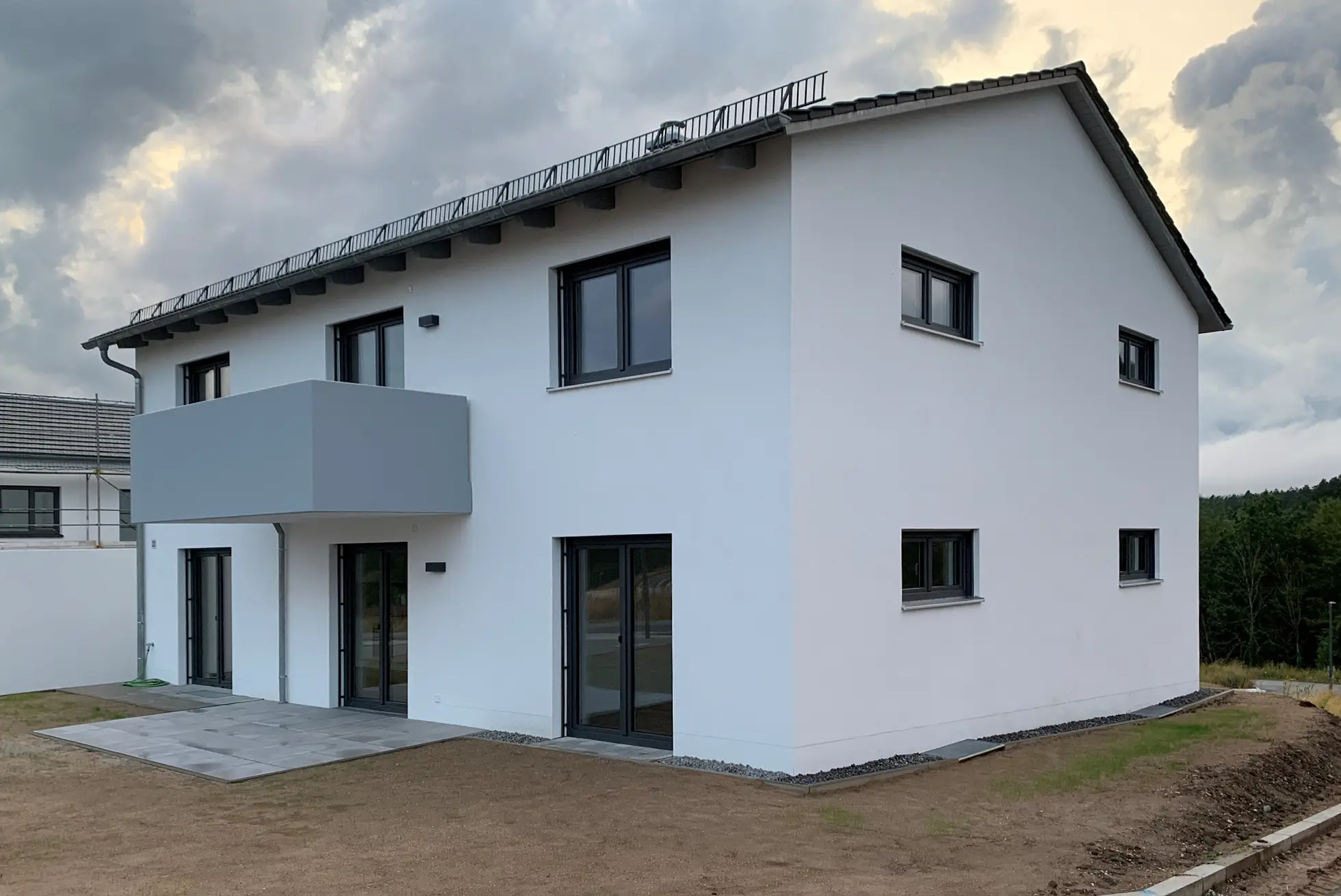 Zweifamilienhaus mit Doppelgarage