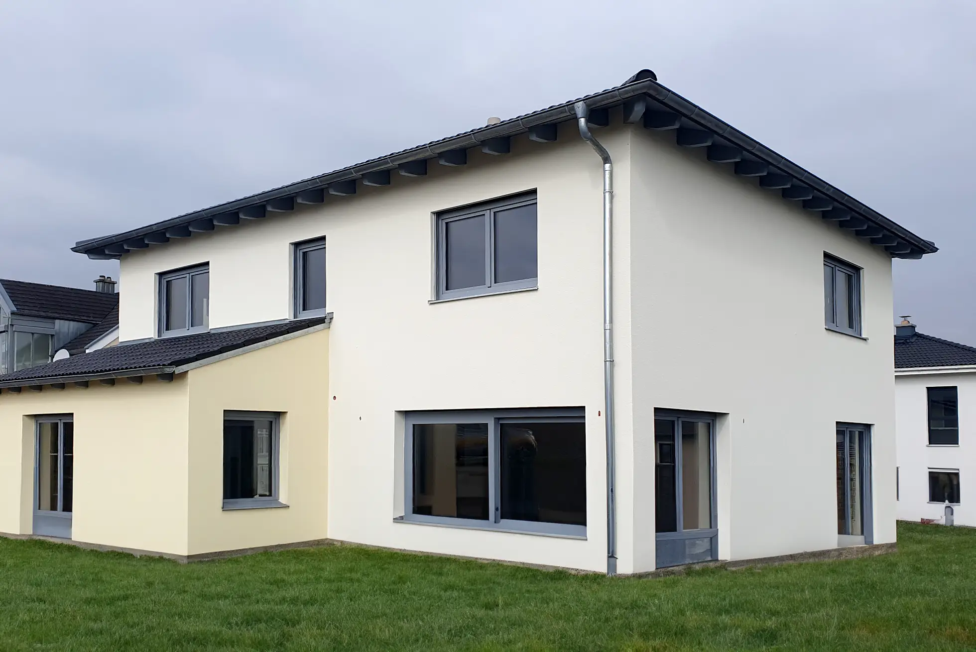 Einfamilienhaus mit Garage